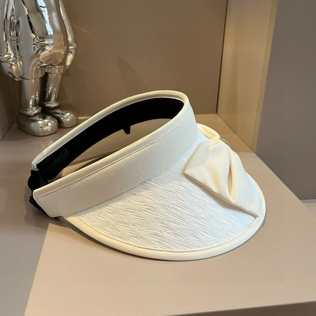 Miu Miu - Солнцезащитная шляпа с бабочкой - Белая