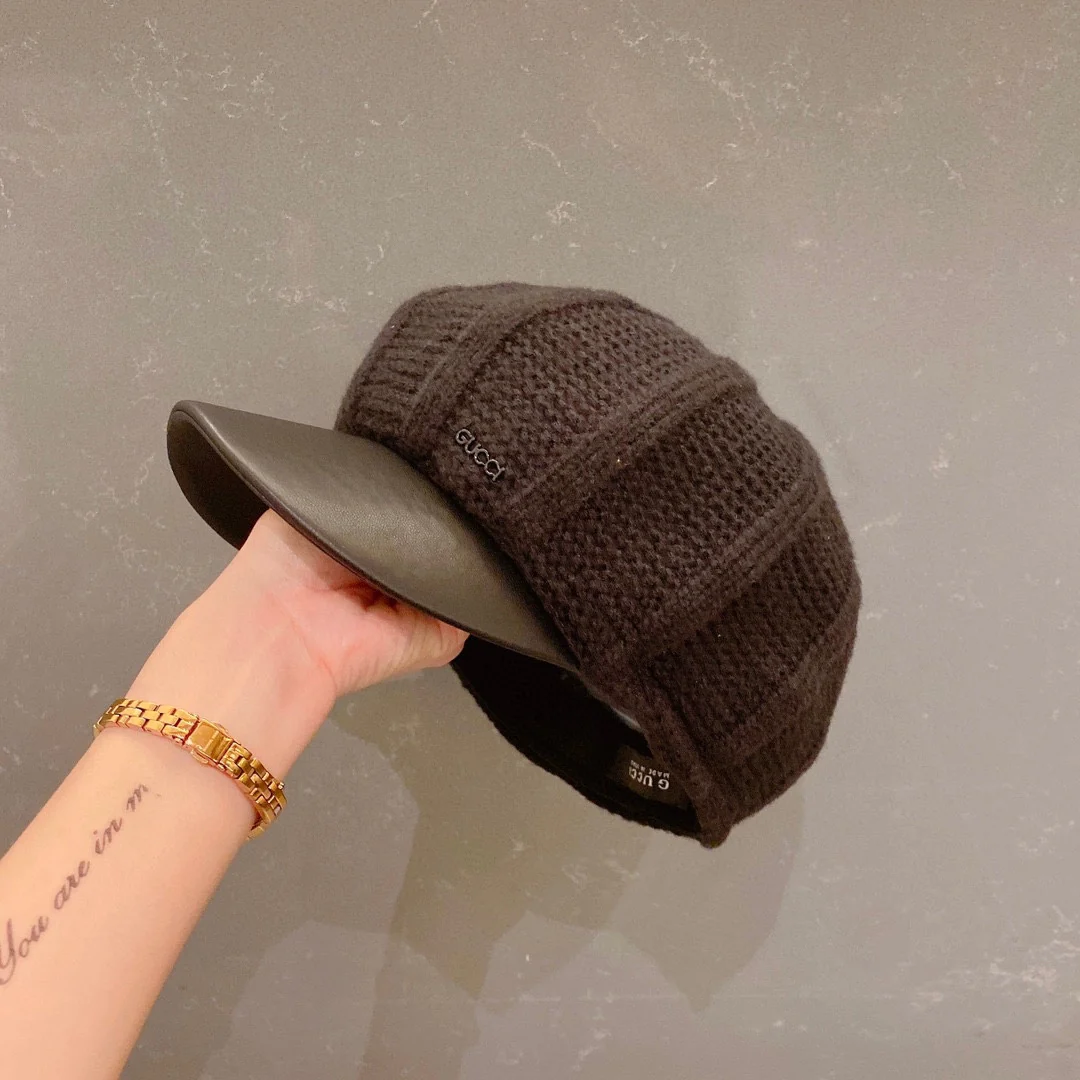 Gucci - Черная бейсболка