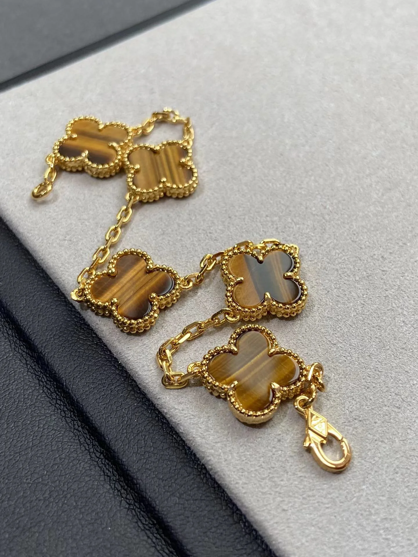 Van Vek - Браслет 032