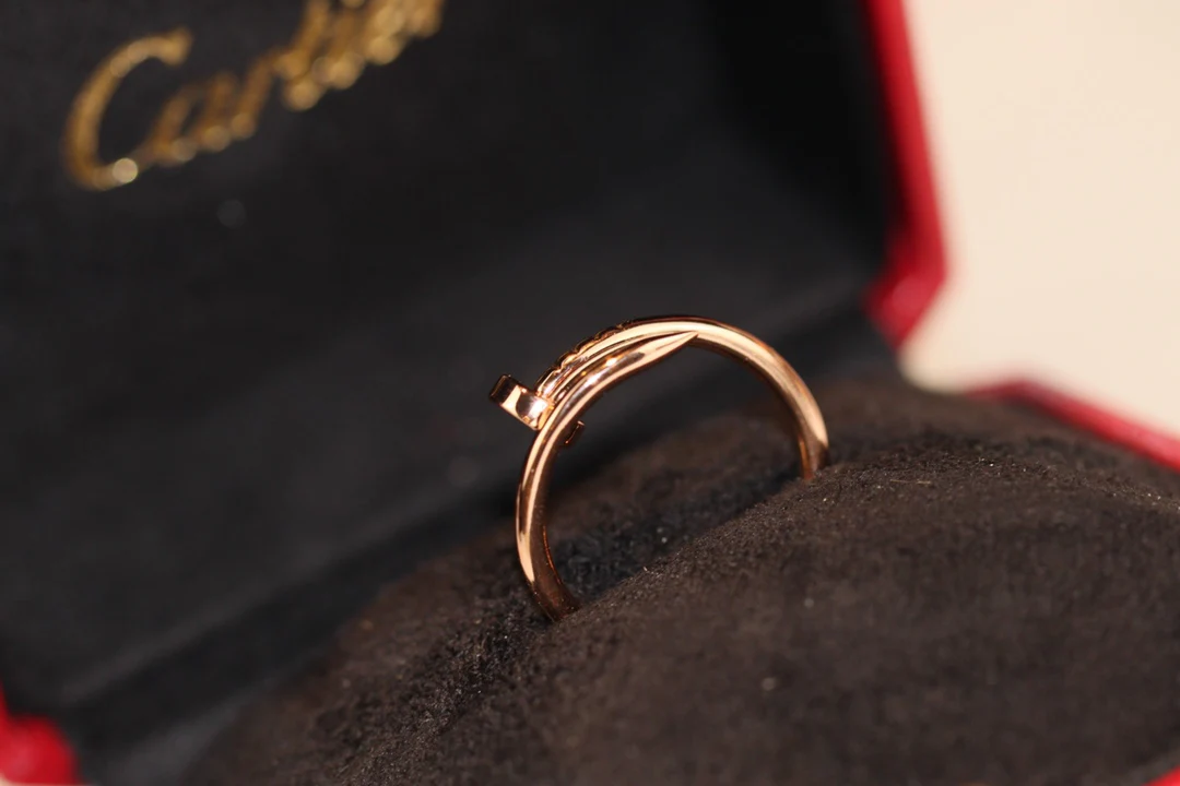 Кольцо Cartier в форме гвоздя - розовое золото - без бриллиантов