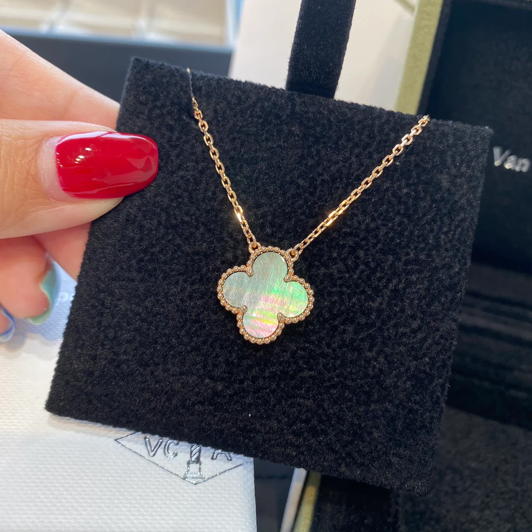 Ван Веккьо - Колье 117