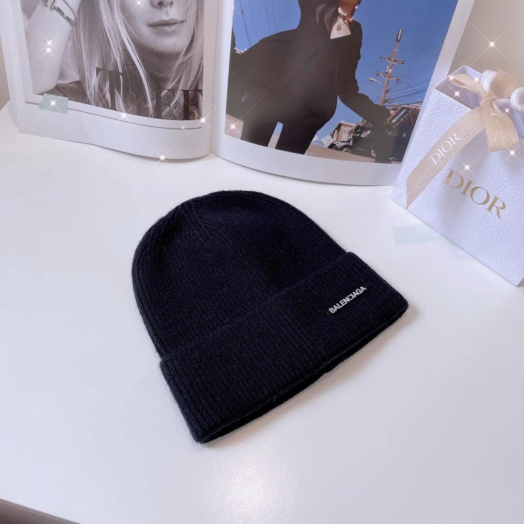 Balenciaga - Шерстяная шапка - Черная