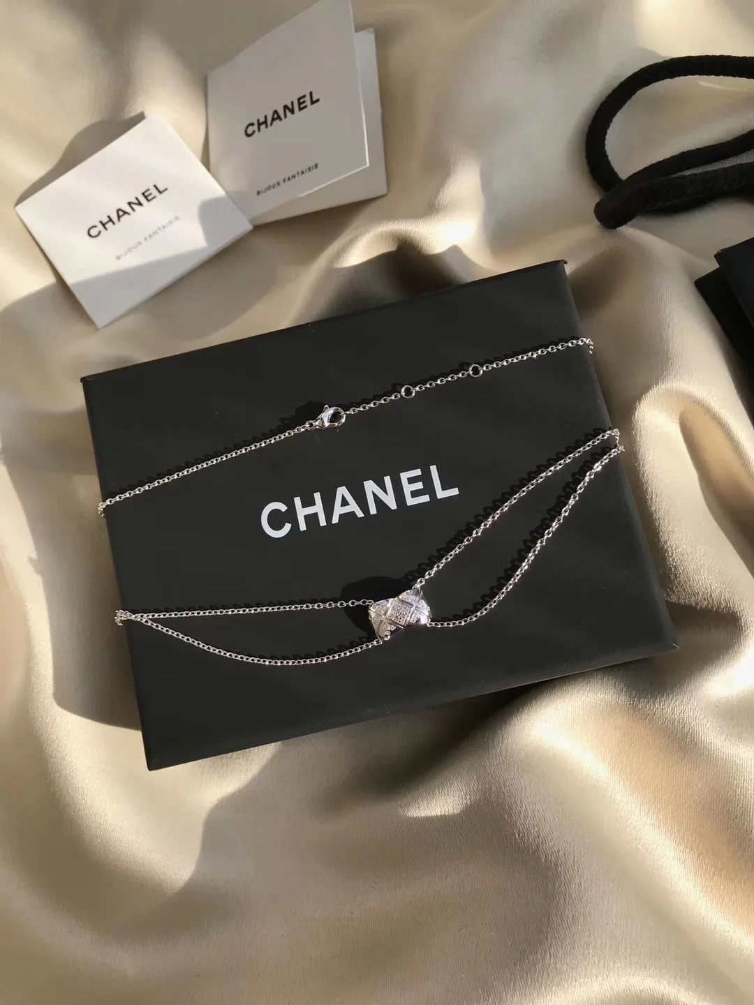 Колье Chanel 570