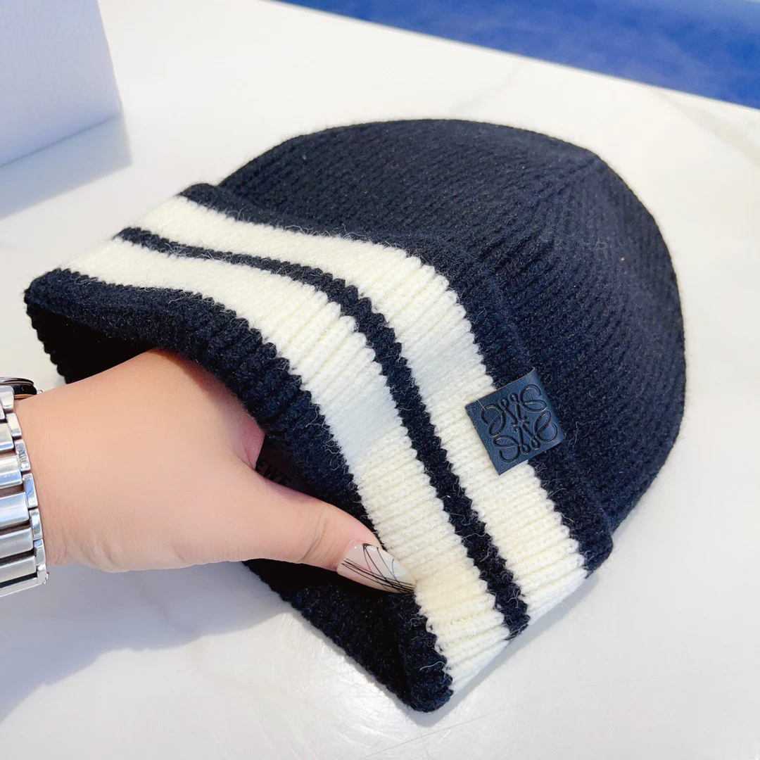 Lolwei - Шерстяная шапка - В стиле Бай Цзинтин - Унисекс - Черная