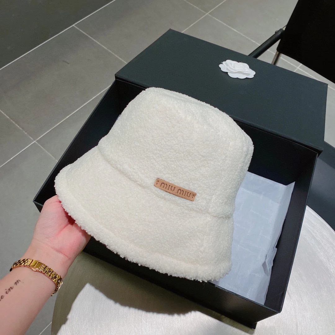 Miu Miu - Рыбацкая шляпа из овечьей шерсти - Белая