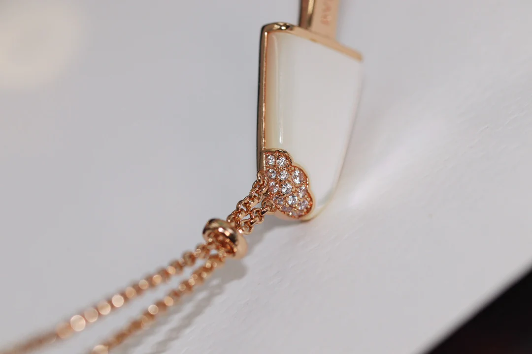 Bvlgari - Колье 050