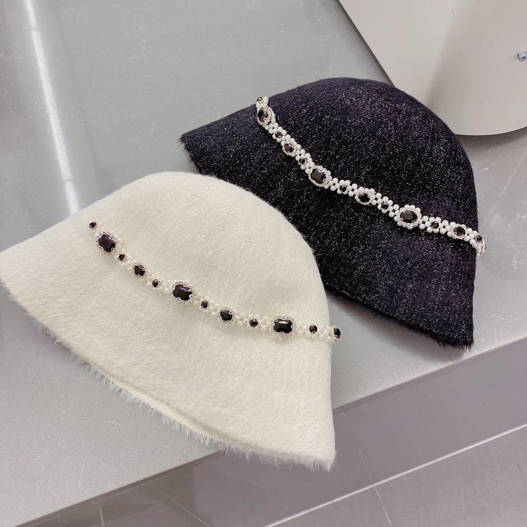 Miu Miu - Маленькая жемчужная рыбацкая шляпа - Черная