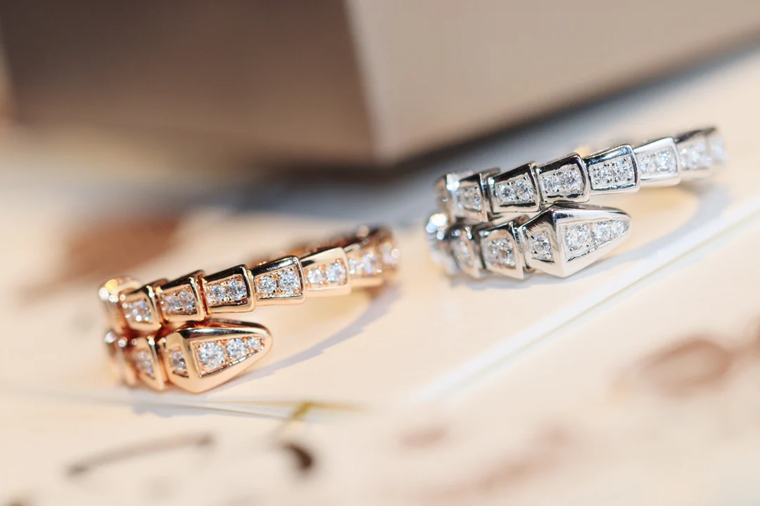 Кольцо Bvlgari 032