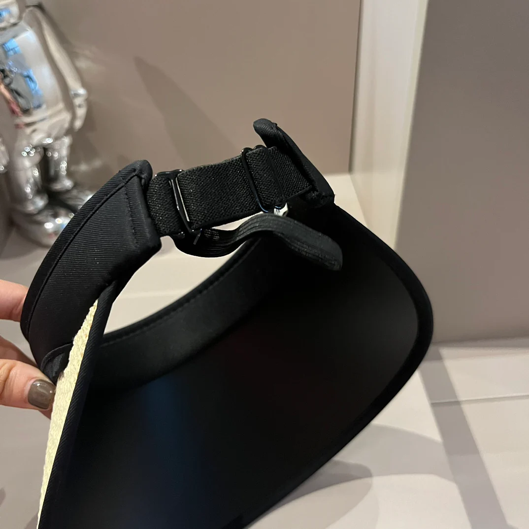 Miu Miu - Новая вязаная солнцезащитная шляпа на завязках - Белая