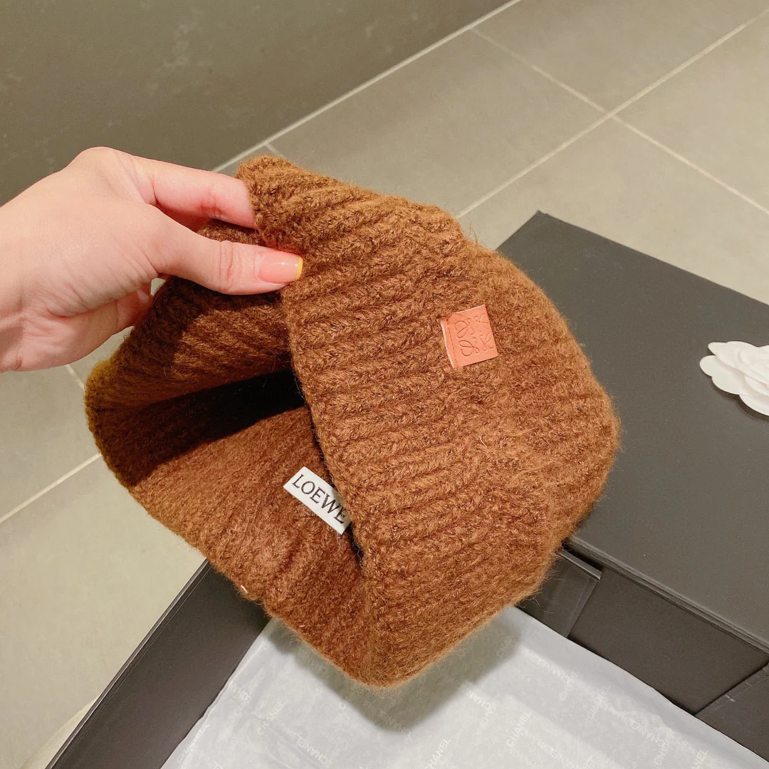 Вязаная шапка Lolwei - коричневая