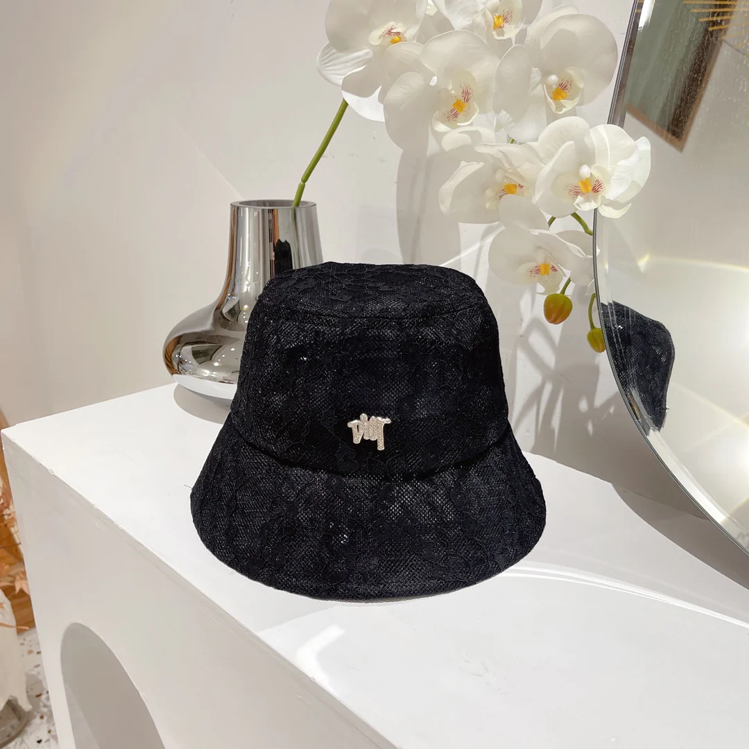 Новая кружевная рыбацкая шляпа Dior 2022 года