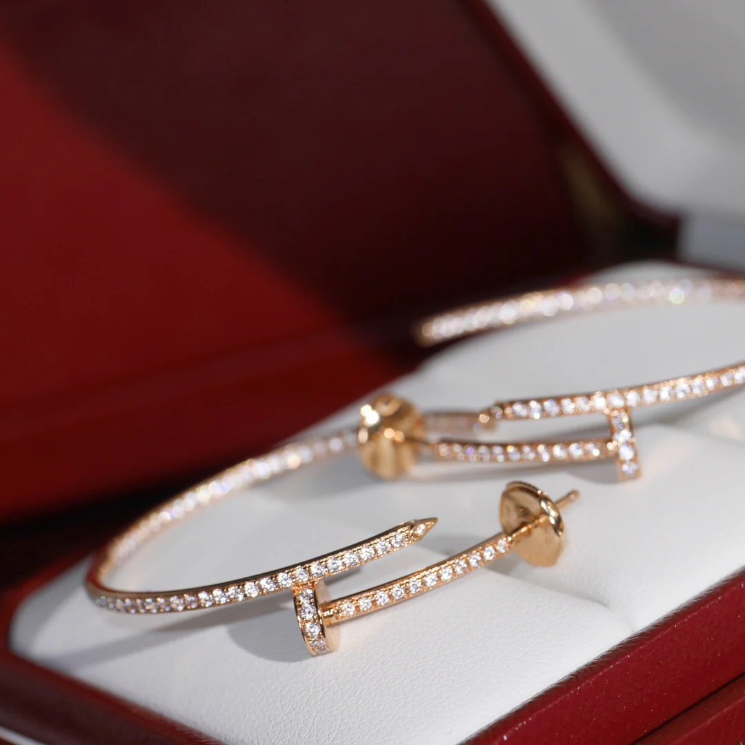 Серьги Cartier 023