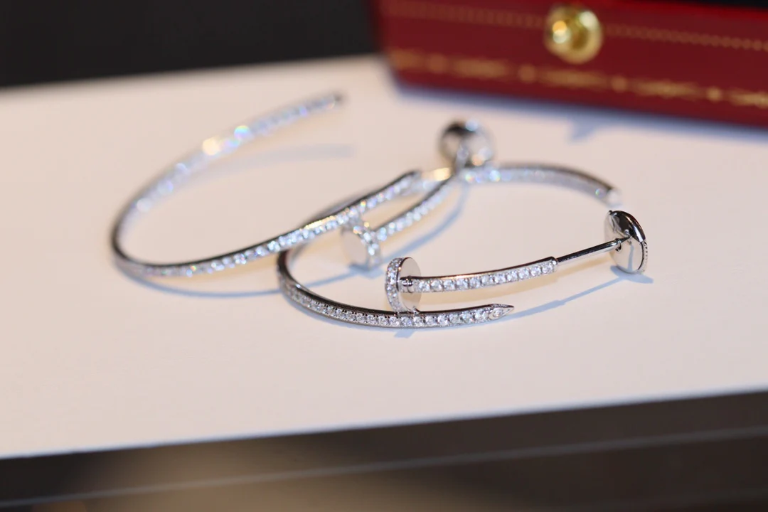 Серьги Cartier 038