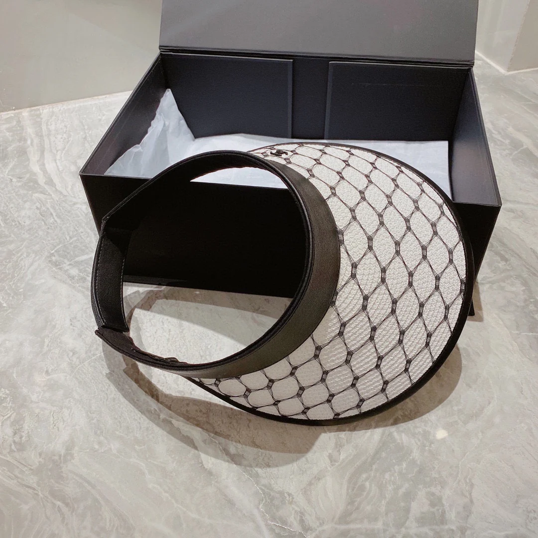 Новая летняя солнцезащитная шляпа Chanel - 1