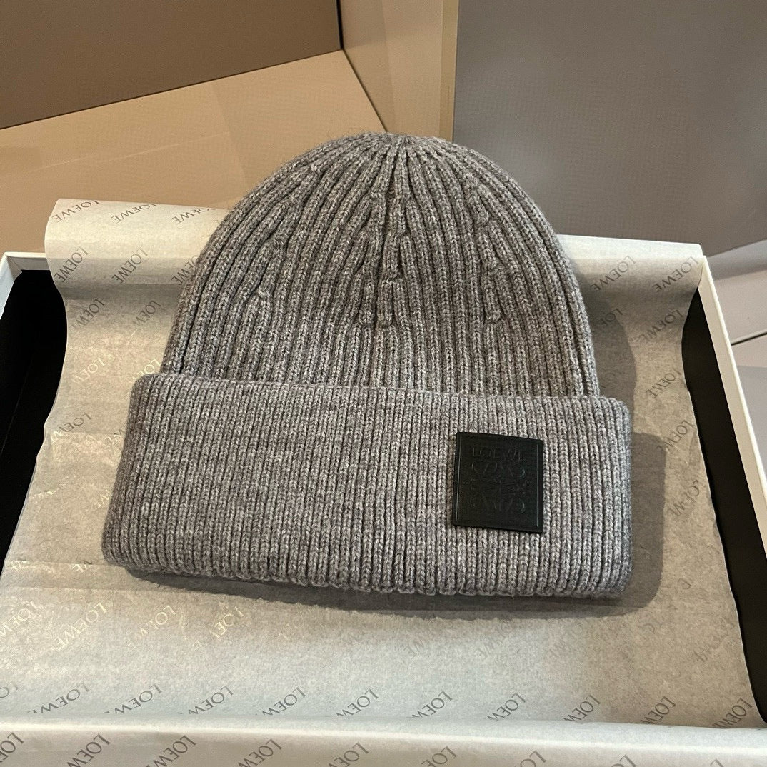 LOEWE - Новая вязаная шапка - Серая