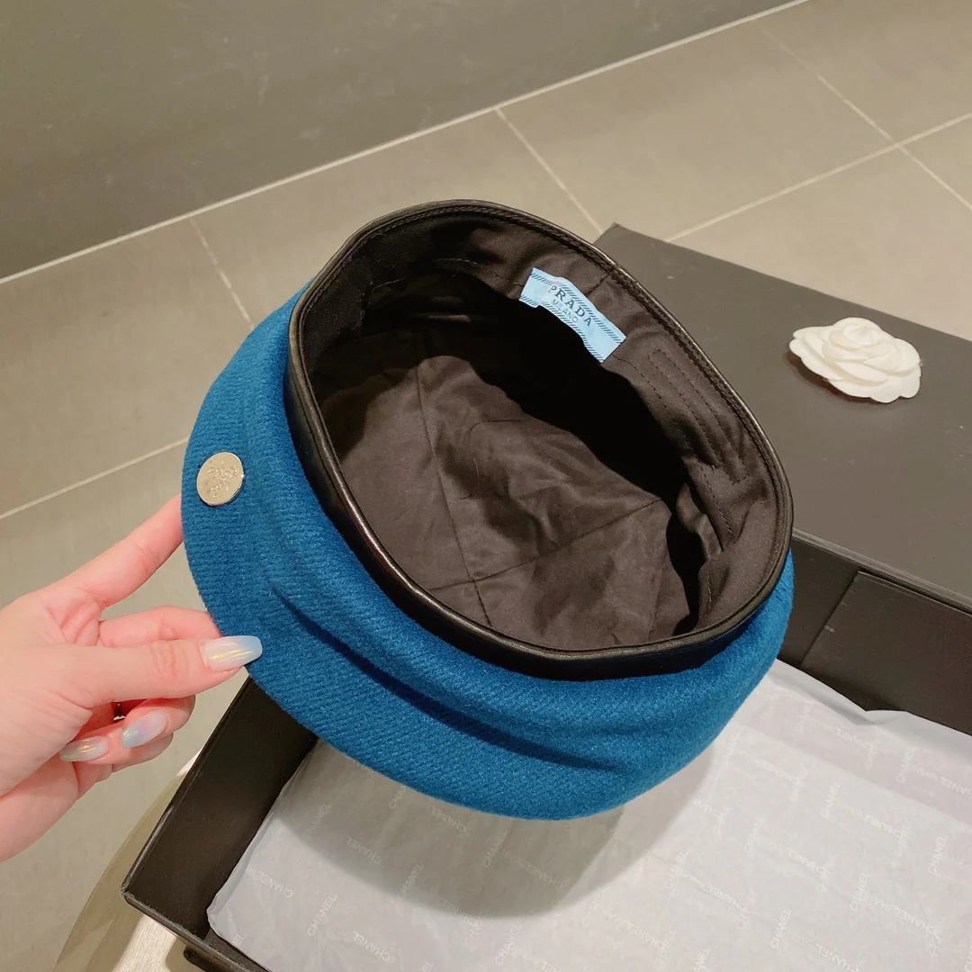 Шерстяной берет Prada - синий