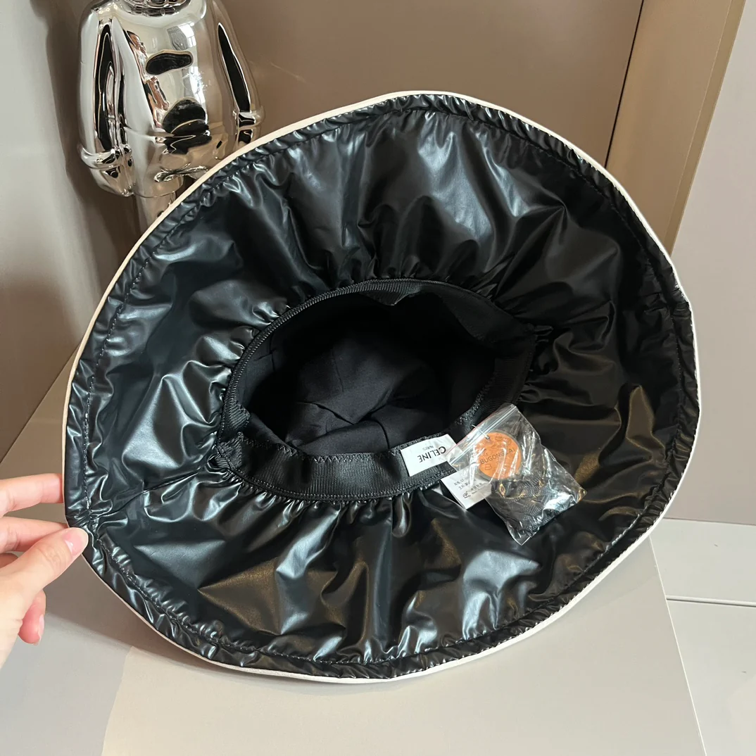 Celine - Новая простая и элегантная панама - Черная