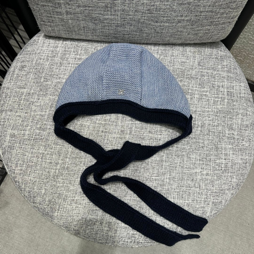 Вязаная шапка Celine Coco Neige из лыжной коллекции - серая.