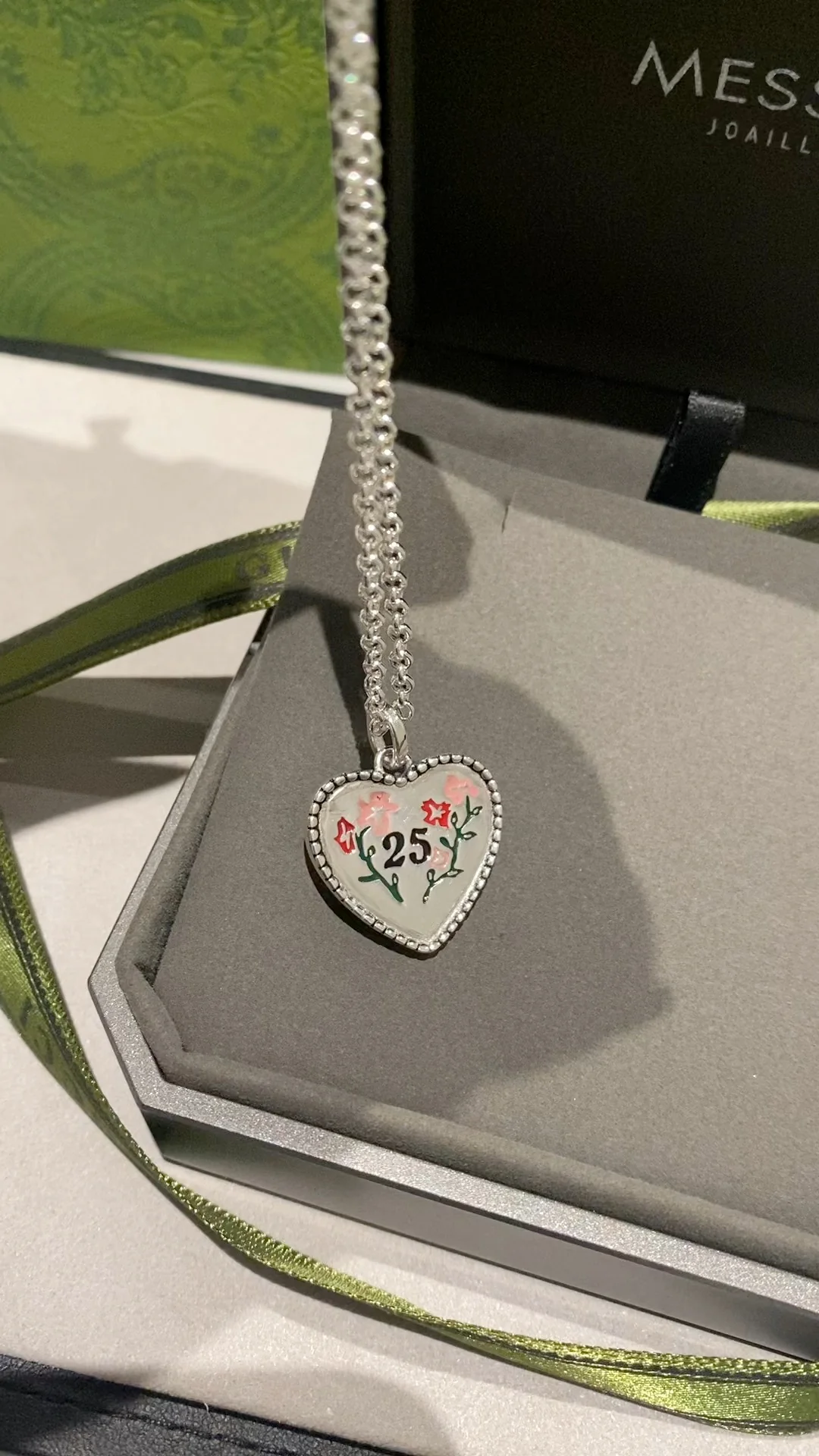 Gucci - Колье 040