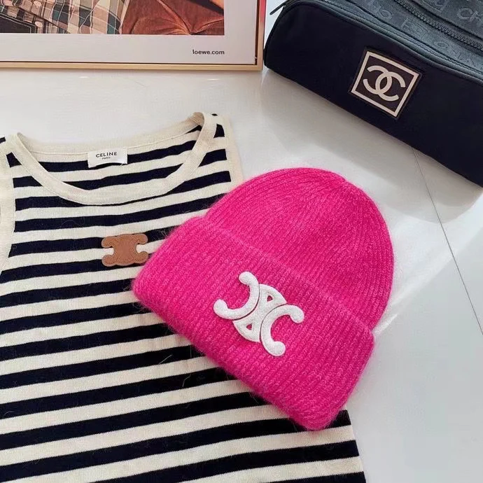 Селин - шапка из кроличьего меха