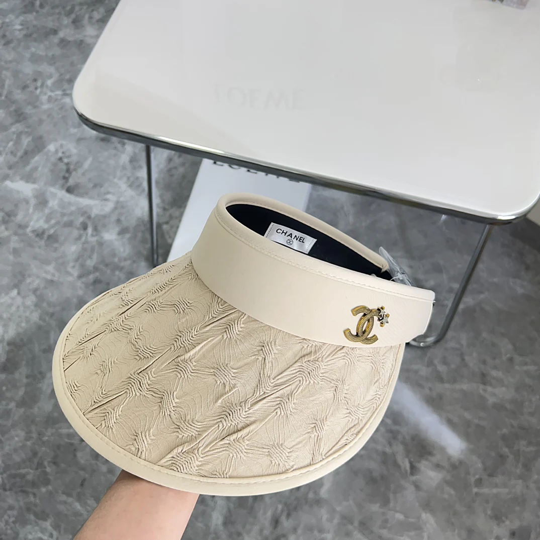 Новая плиссированная солнцезащитная шляпа Chanel 2024 года, летний сезон, цвет абрикос.