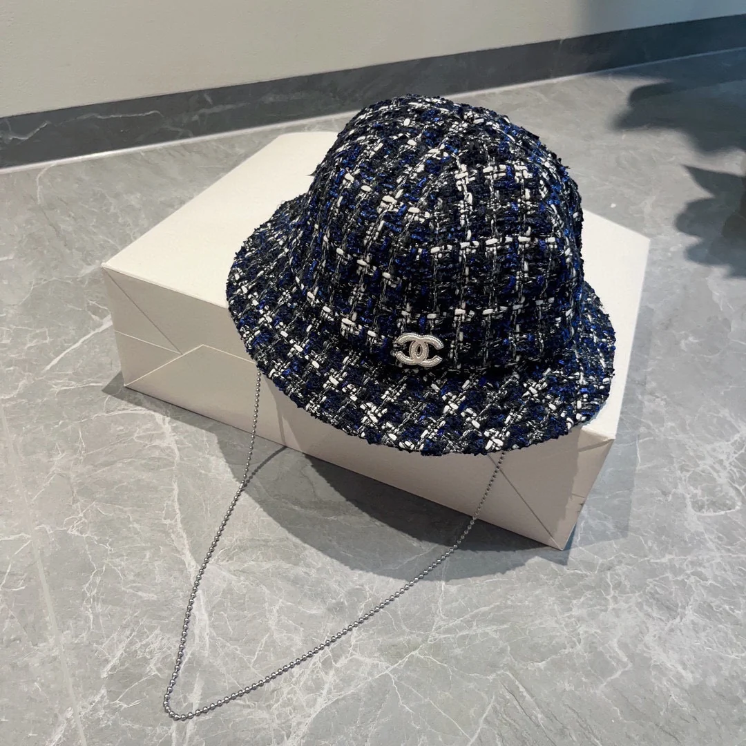 Chanel - Красочная вышитая рыбацкая шляпа - Черная