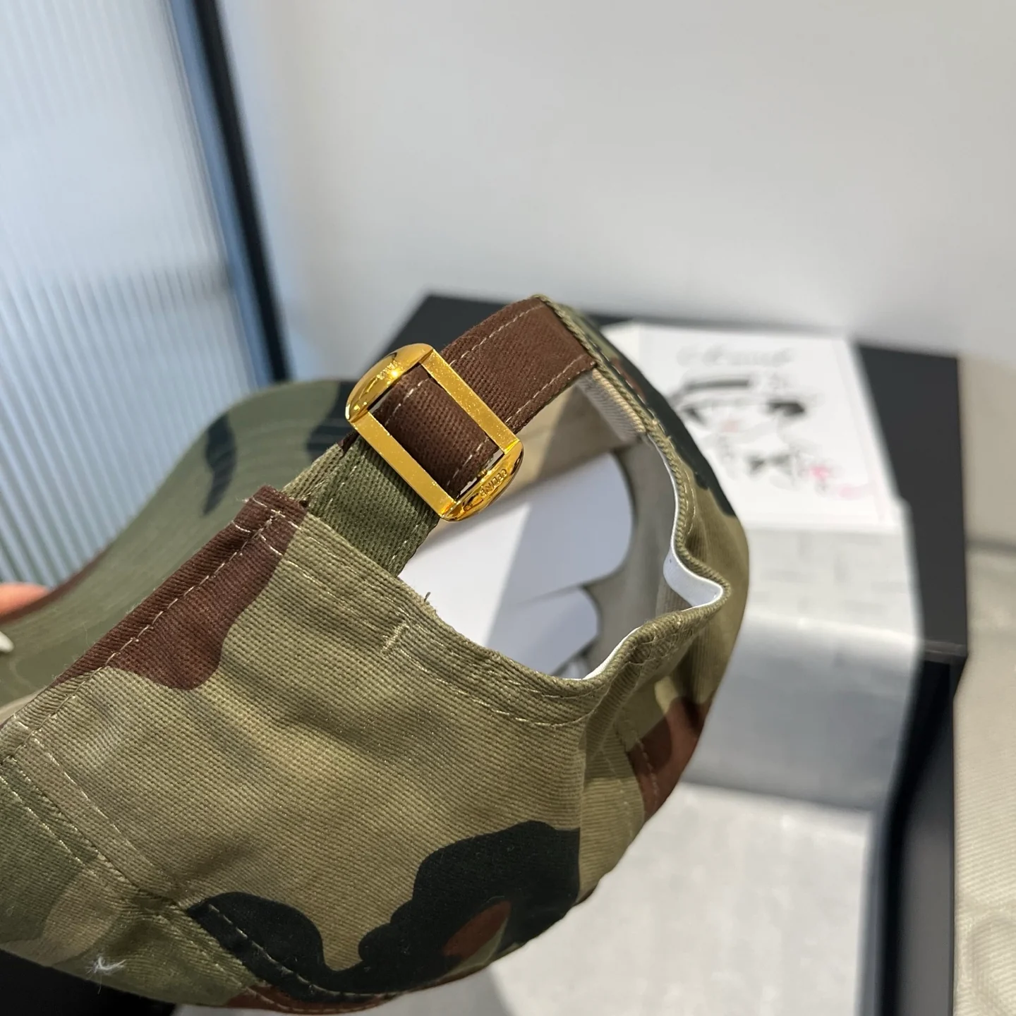 Бейсболка Celine с камуфляжным рисунком