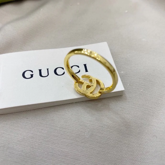 Кольцо Gucci 050