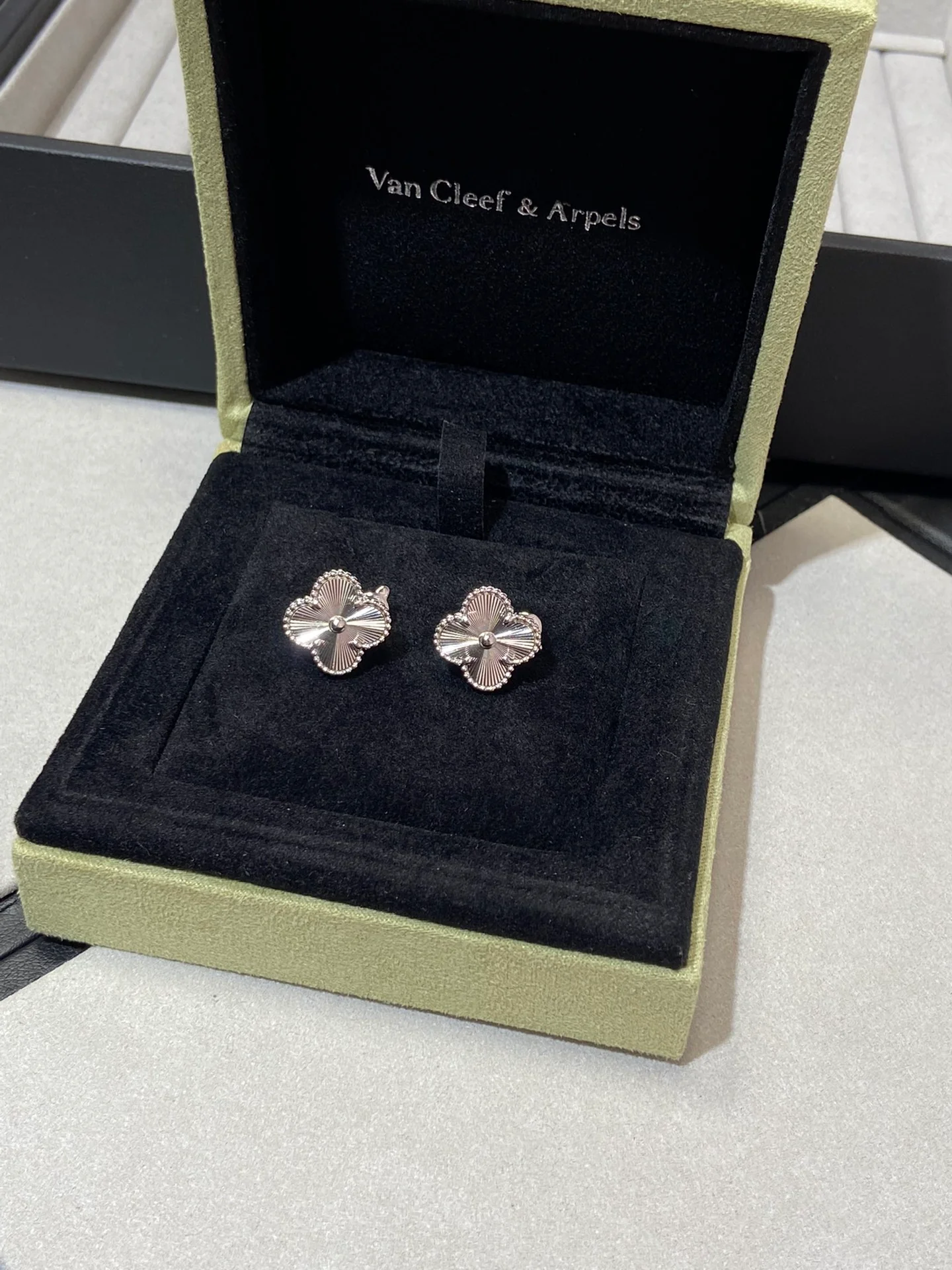 Серьги VCA 012