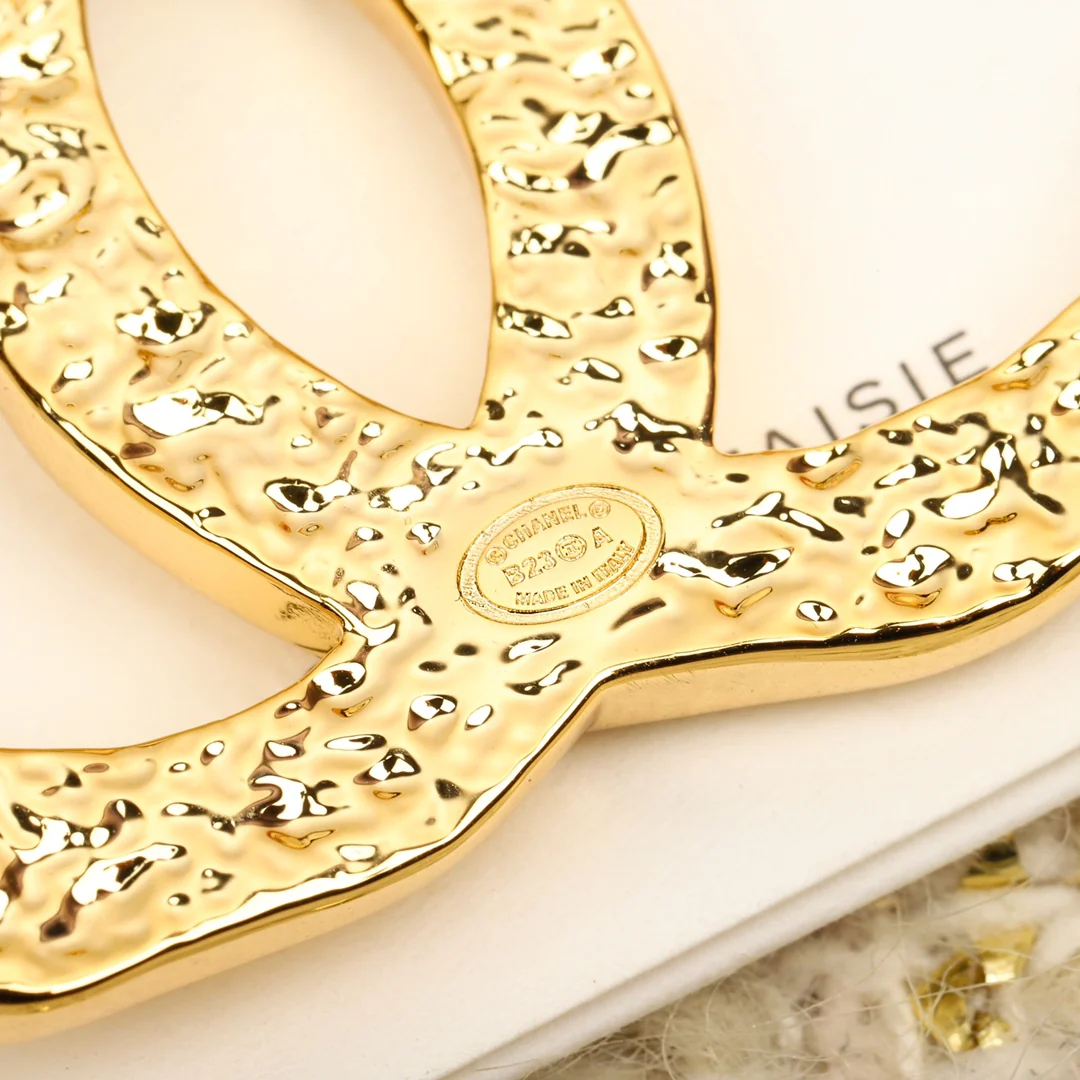 Брошь Chanel 124