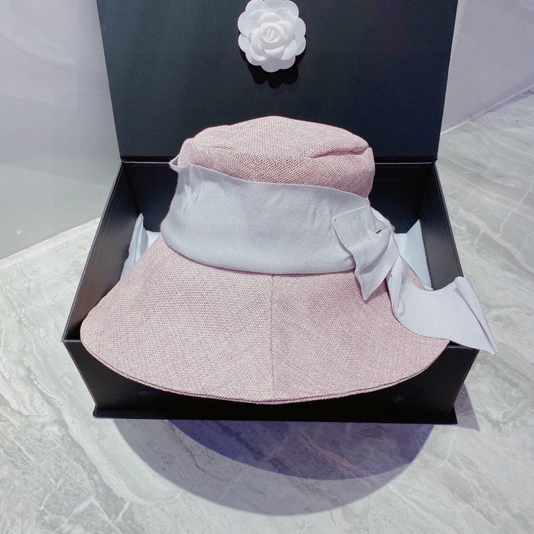Chanel - Большая шляпа от солнца с бантом - 2 шт.