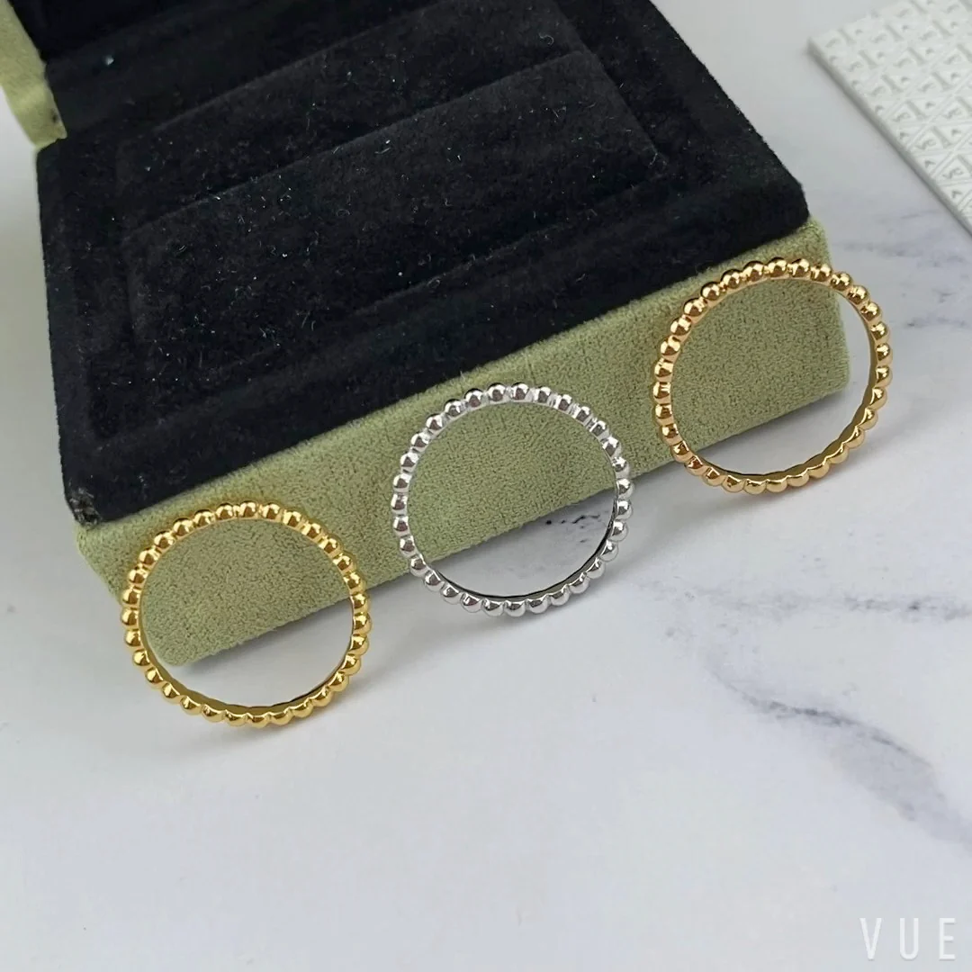 Кольцо из бисера VCA