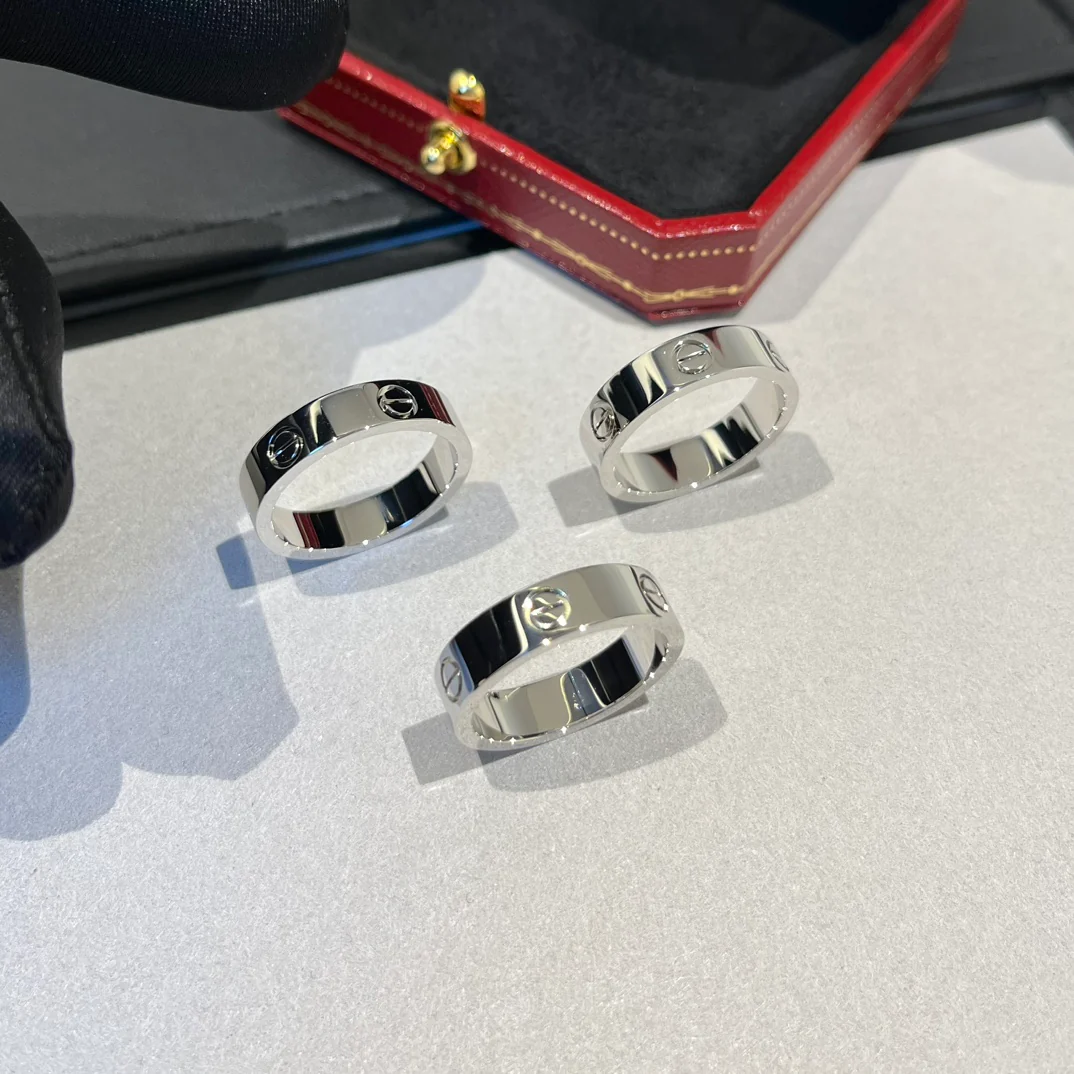 Кольцо Cartier 018