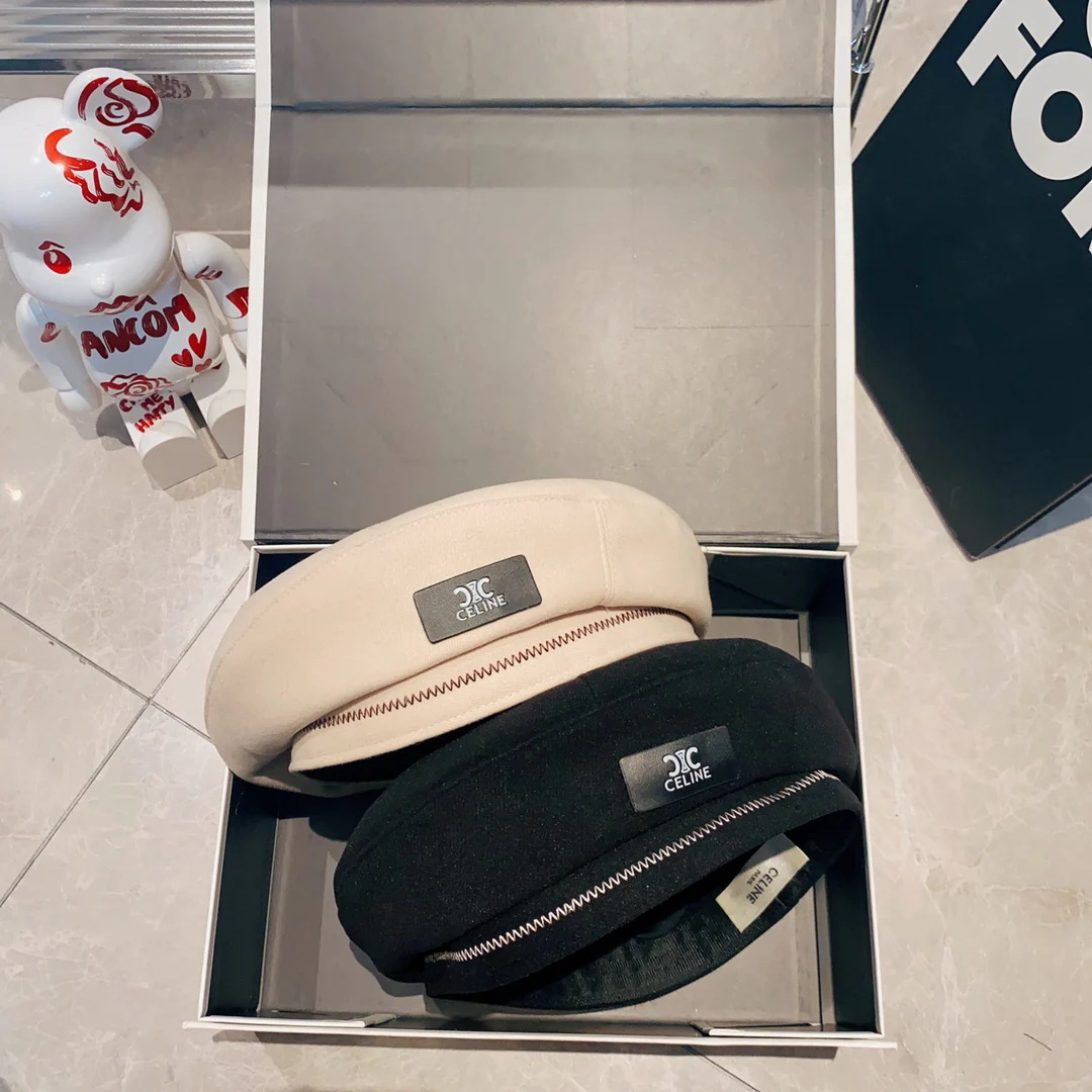 Кашемировый берет Celine - бежевый