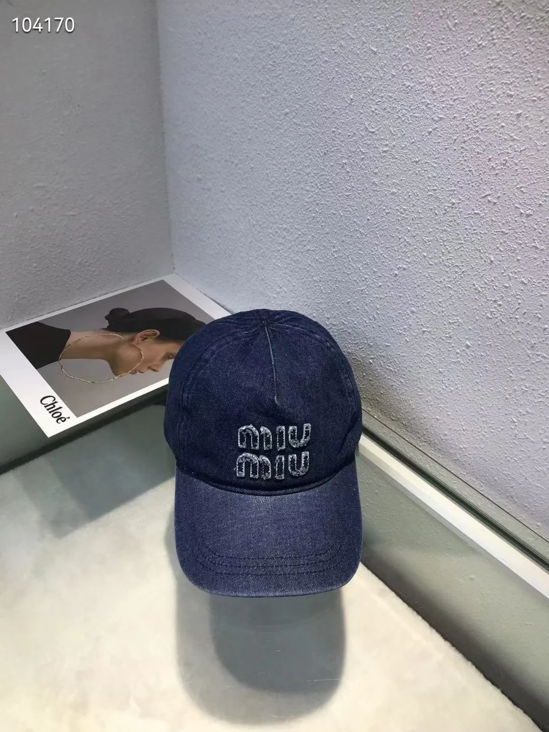 Бейсболка Miu Miu - с эффектом потертости