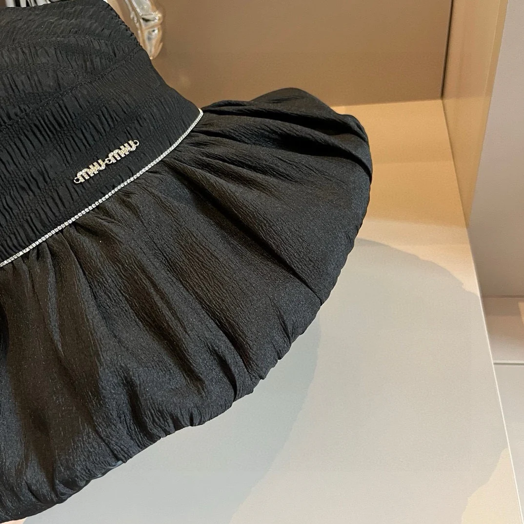 Miu Miu - Новая элегантная рыбацкая шляпа 2024 года - Черная