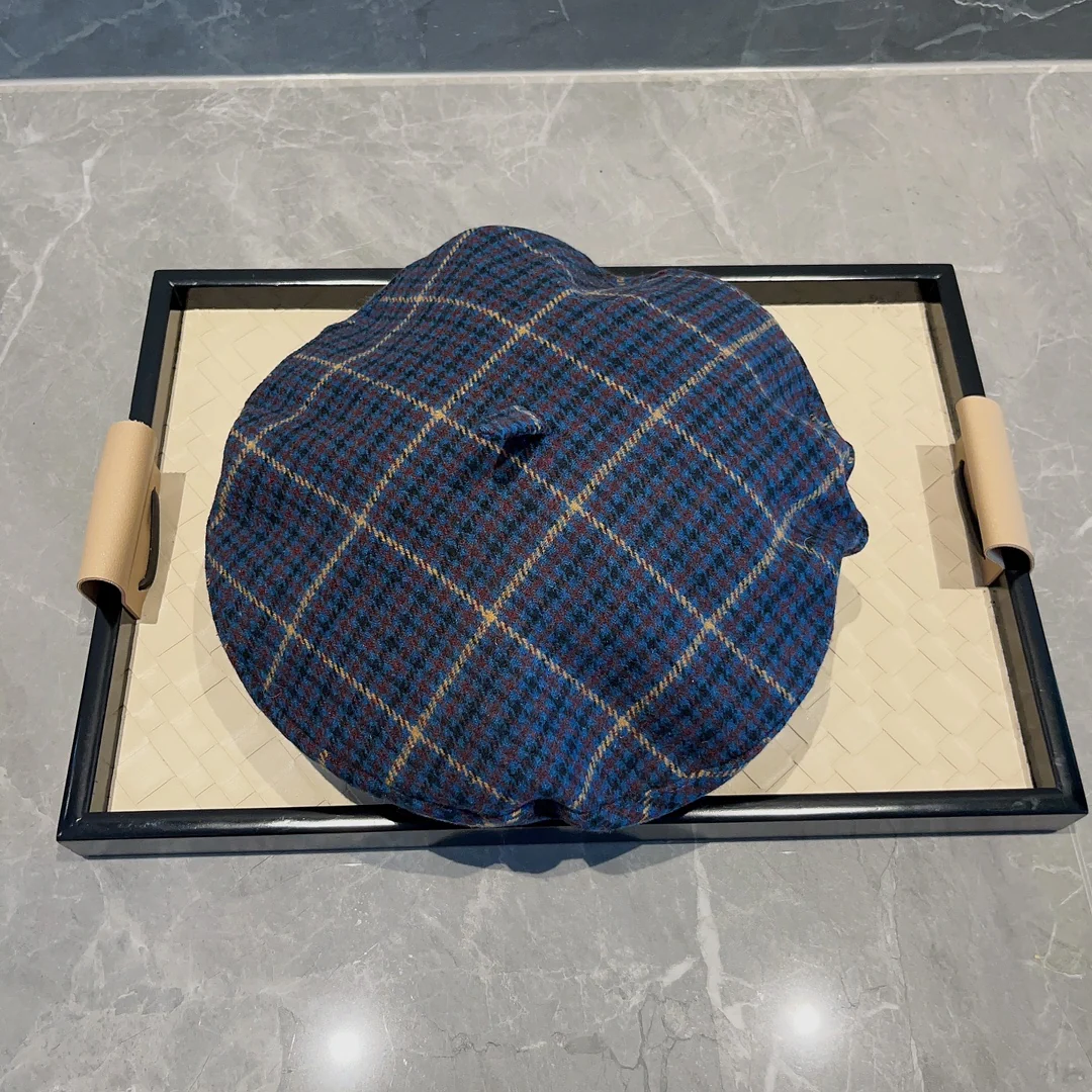 Prada - Ретро клетчатый берет осенне-зимнего сезона - синий