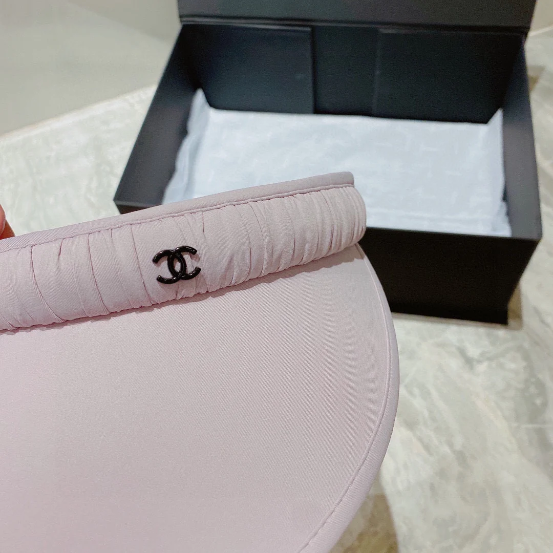 Chanel - Популярная шляпа от солнца с открытым верхом