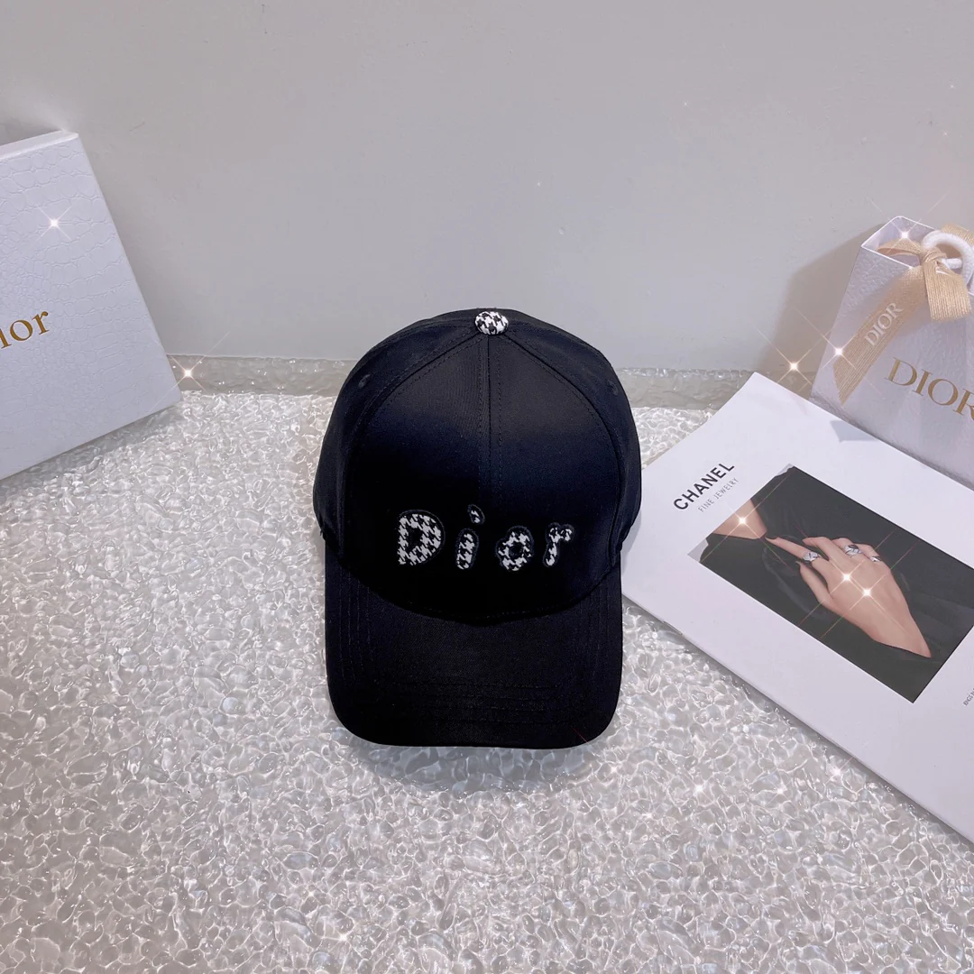 Бейсболка Dior с логотипом ?гусиная лапка?
