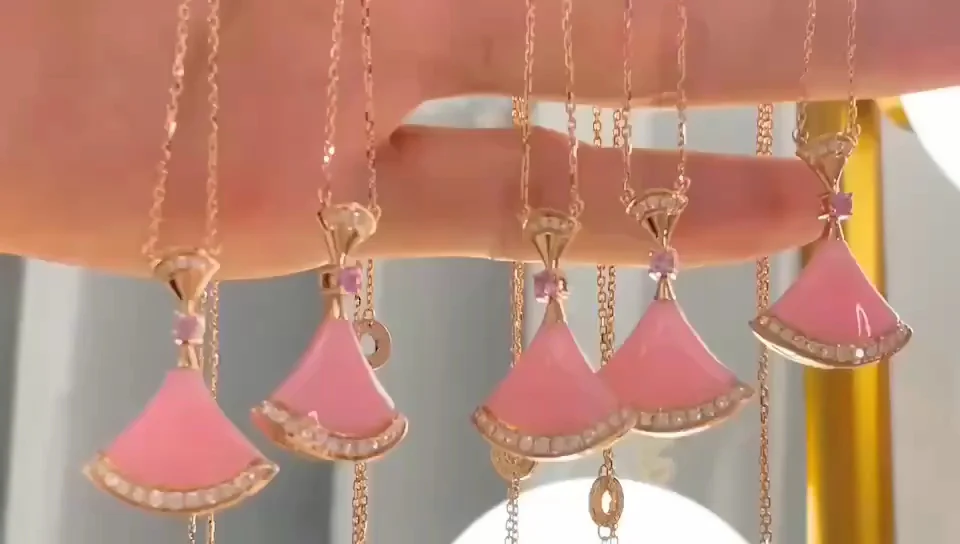 Колье Bvlgari - изображение из коллекции