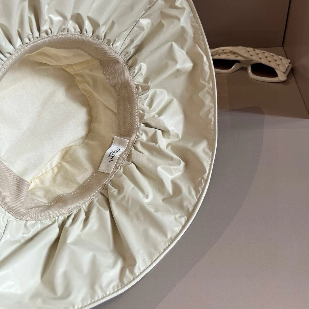 Celine - Солнцезащитная шляпа с оборками - Белая