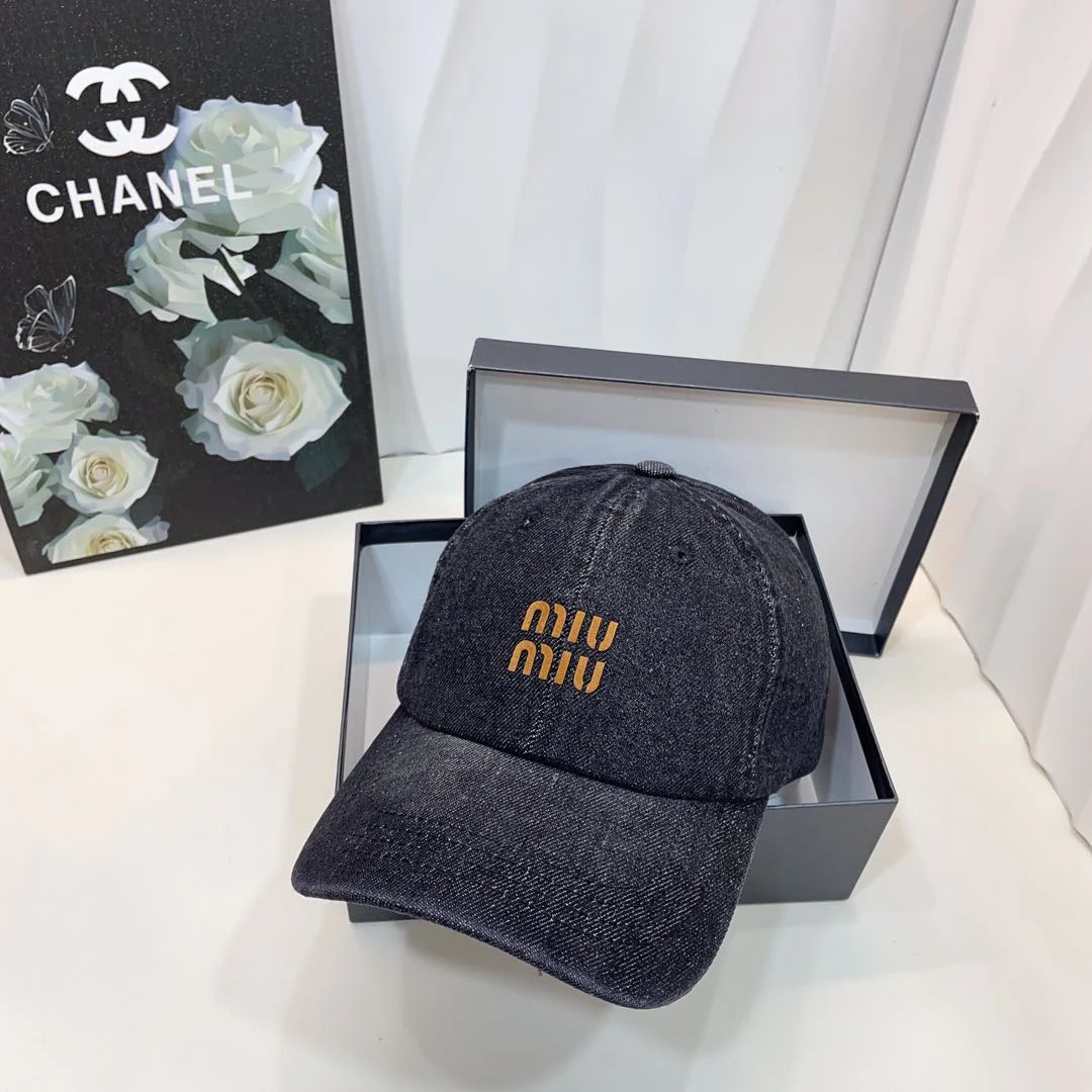 Miu Miu - Новая джинсовая бейсболка 2024 года