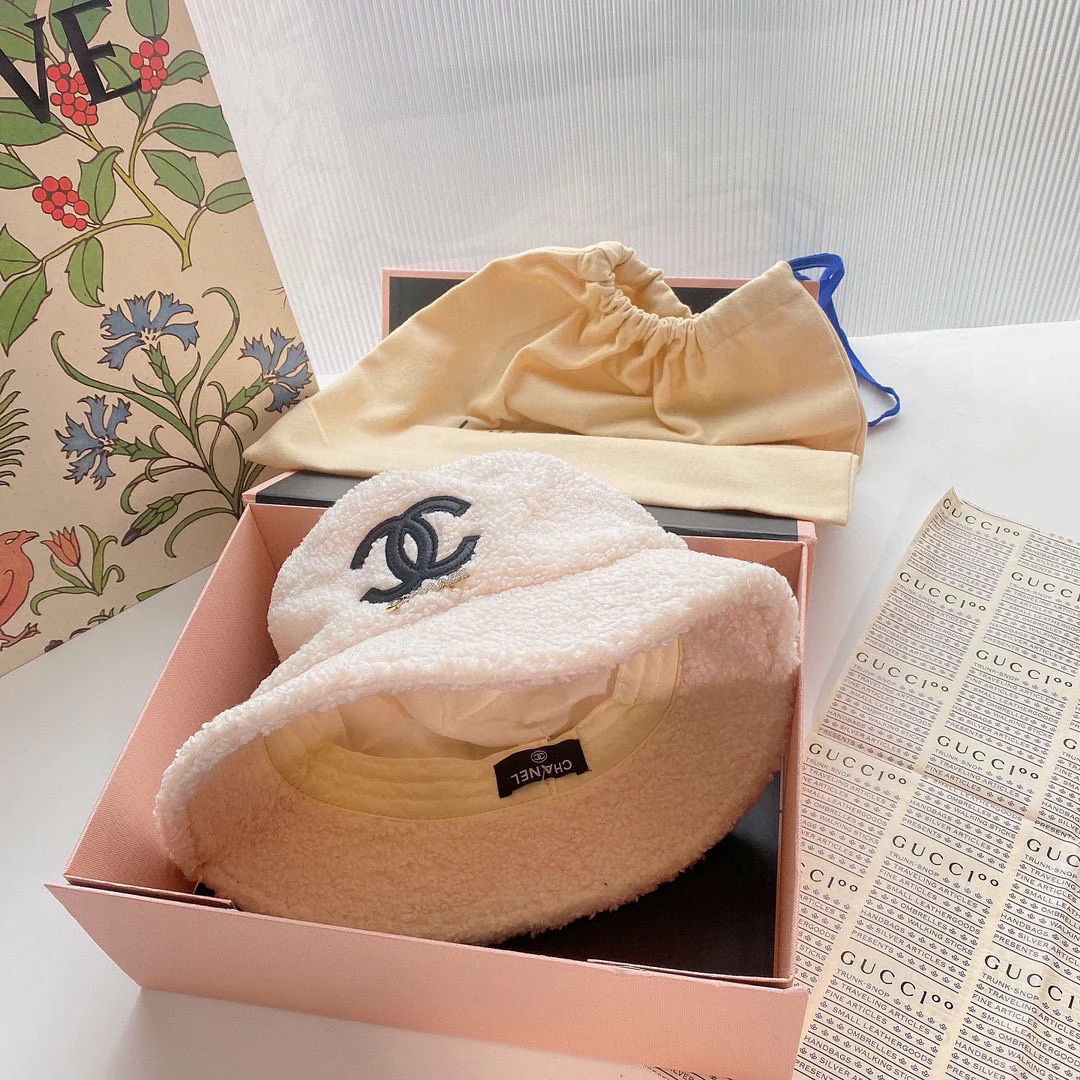 Chanel - Двусторонняя рыбацкая шляпа