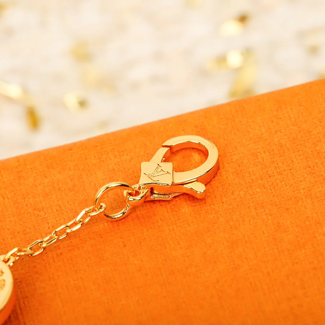 LV-Браслет 008