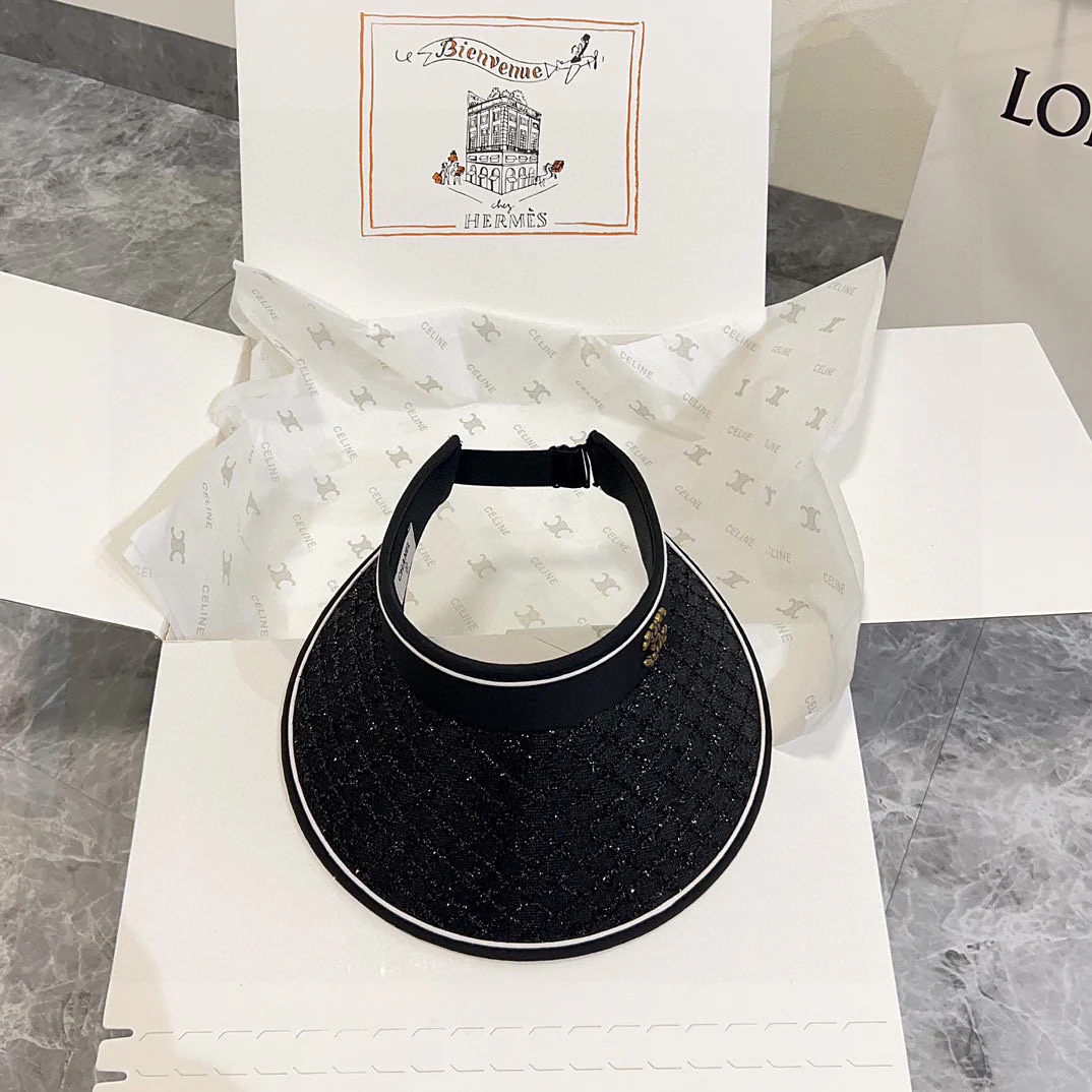 Новая летняя солнцезащитная шляпа Chanel 2024 с пайетками и клетчатым узором - черная.