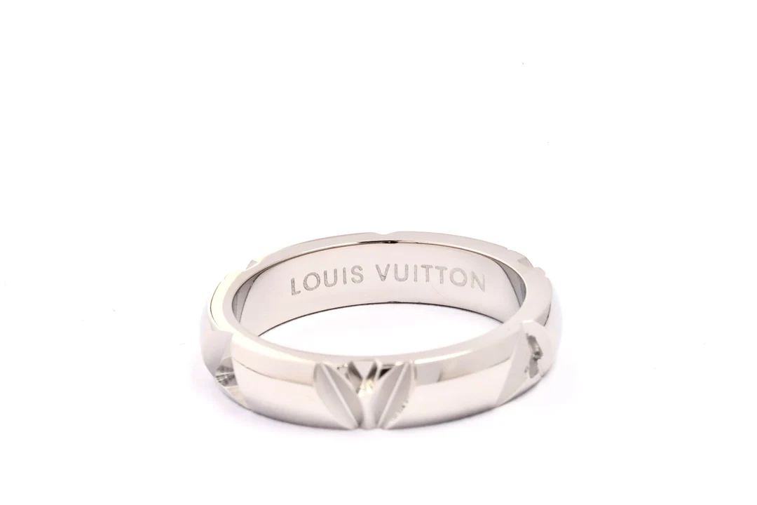 LV Ring 021-1