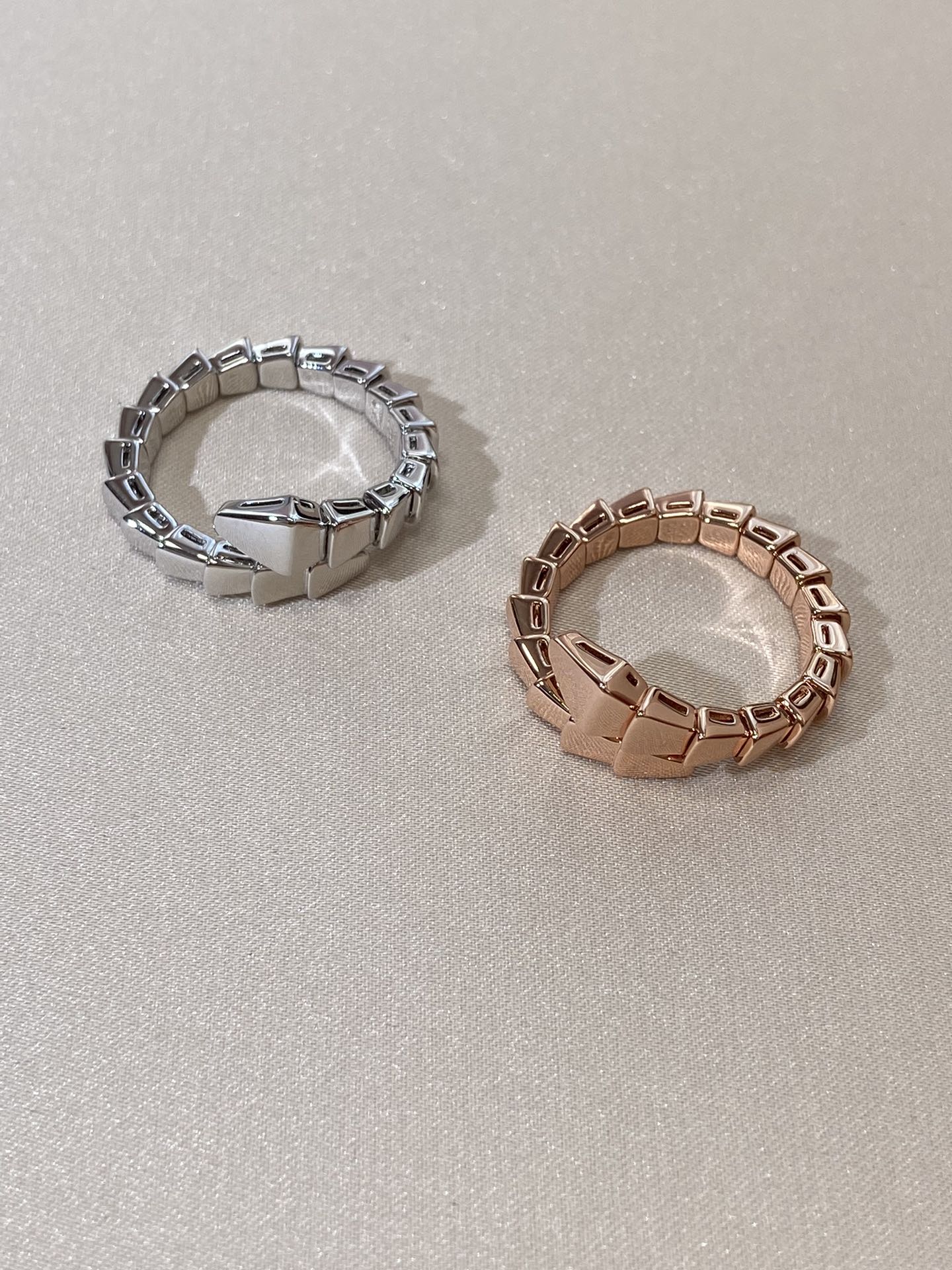 Кольцо Bvlgari 025