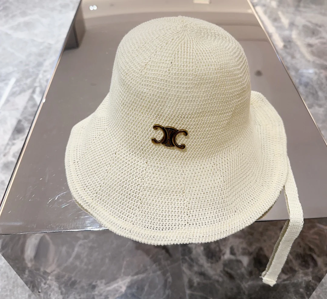 Новая простая плетеная панама Celine весна/лето, белая.