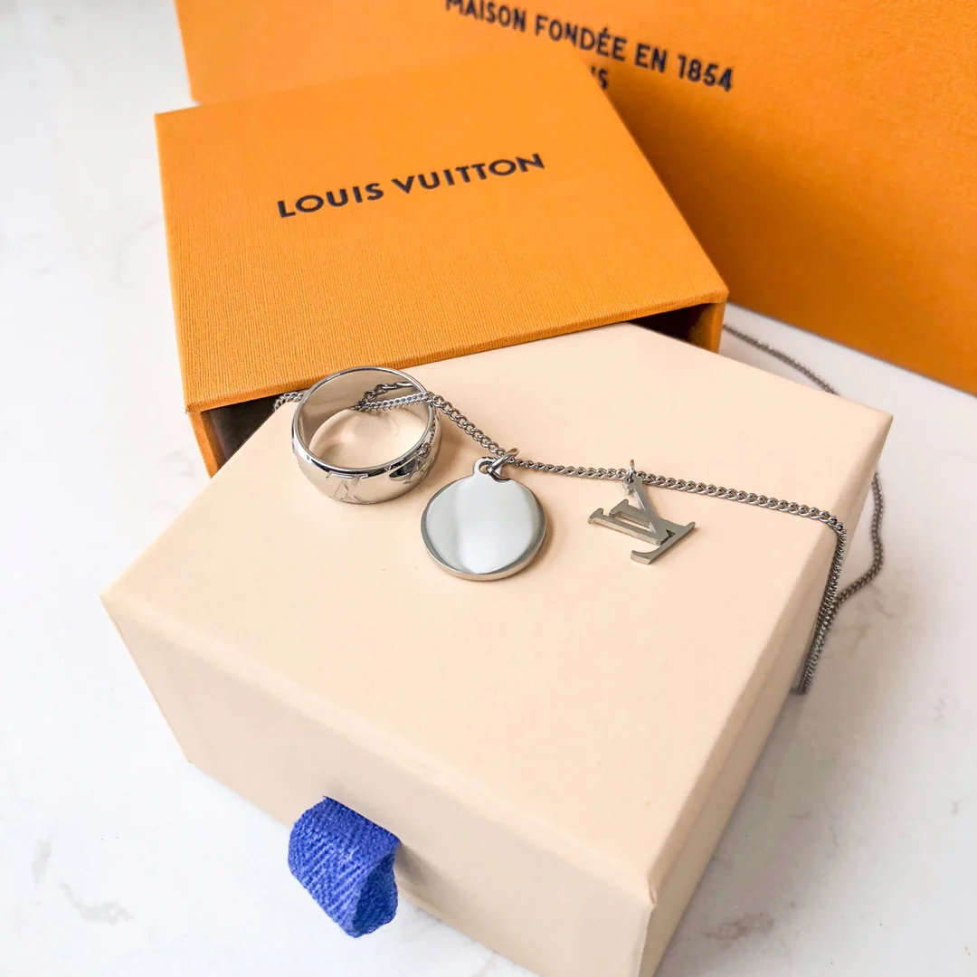 LV-Ожерелье 090