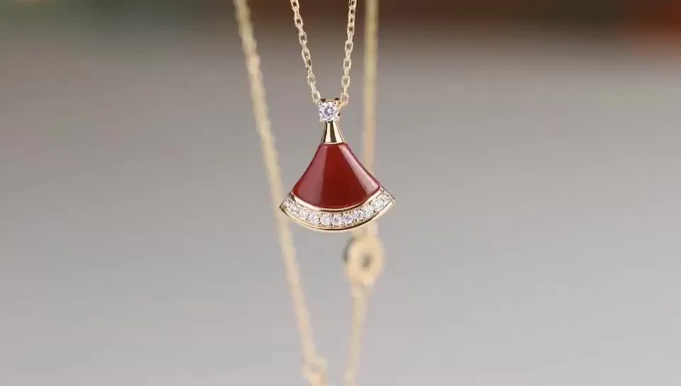 Колье Bvlgari - изображение из коллекции